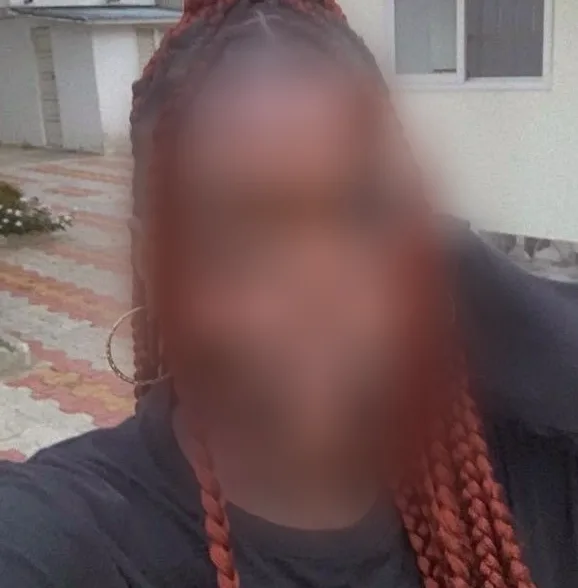 Tina, 24